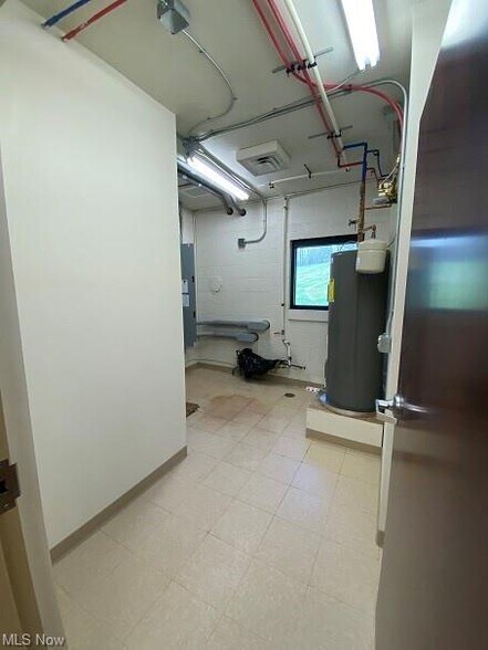 More Photos Of 45167 Cadiz Harrisville Rd, Cadiz Medical For Lease