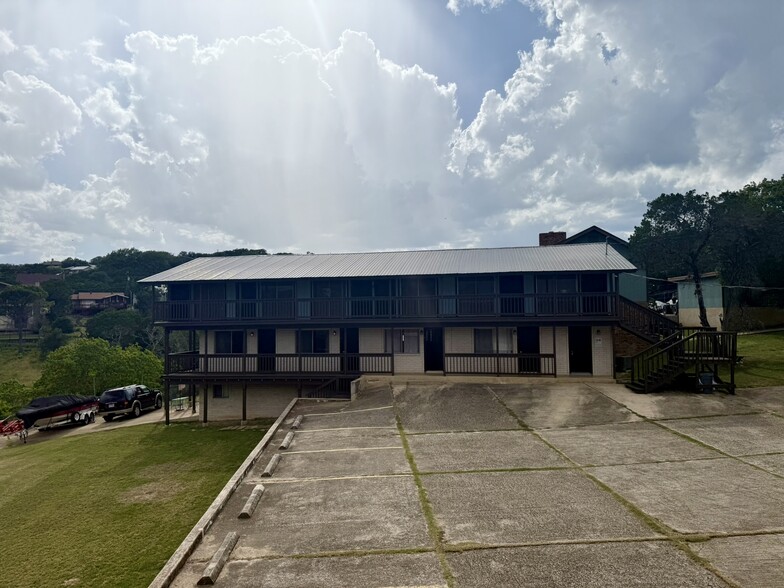 More Photos Of 2386 Colleen Dr, Canyon Lake Hotel For Sale