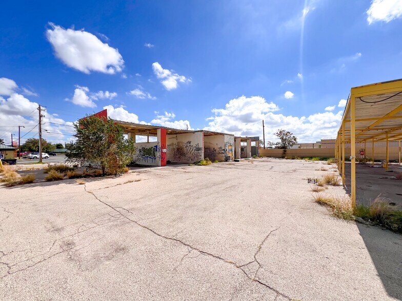 More Photos Of 1329 San Andres Dr, Odessa Land For Sale