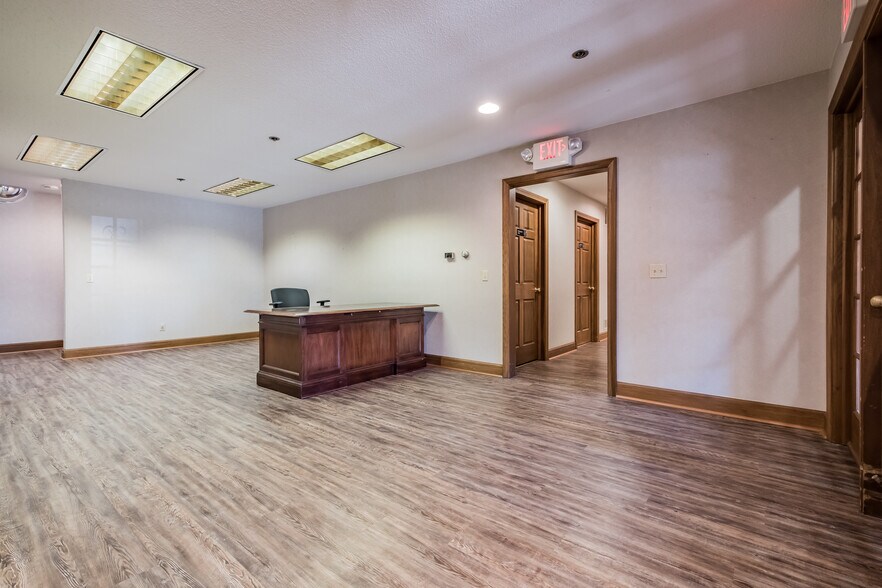 More Photos Of 7222 Day Ave SW, Navarre Medical For Lease