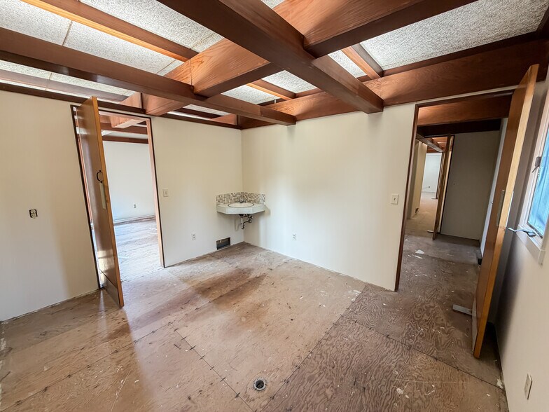 More Photos Of 510 Central Ave, Dunkirk Office For Sale