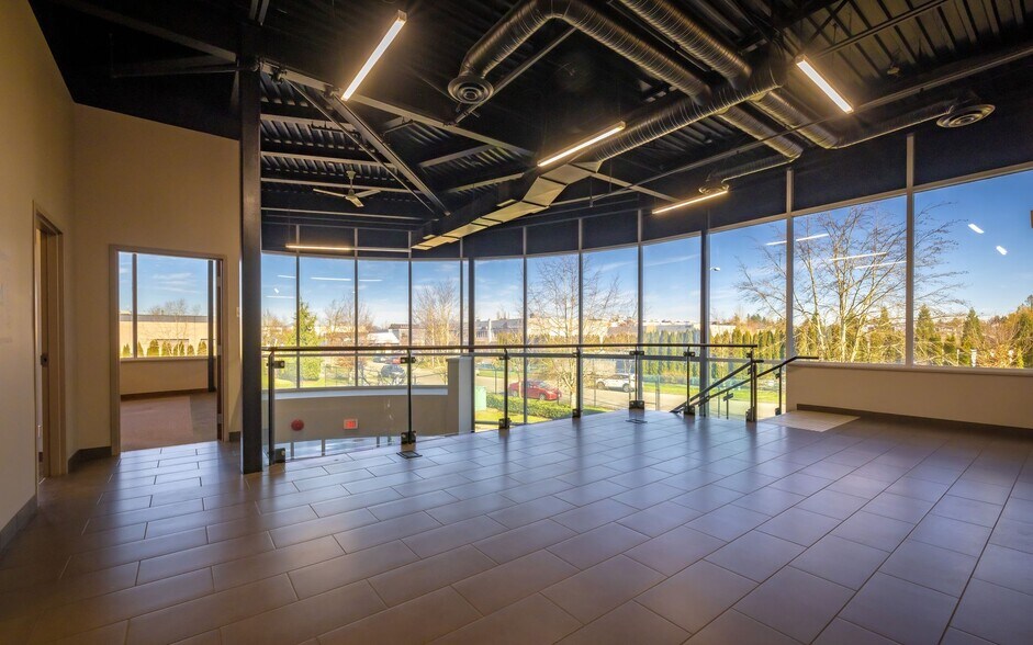 More Photos Of 5465 Production Blvd, Surrey Service For Lease