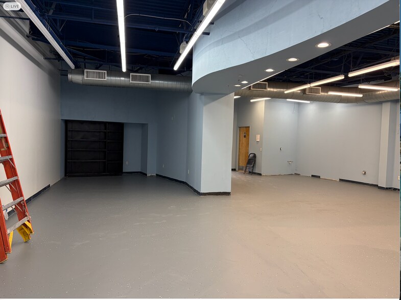More Photos Of 1040 Main St, Paterson Storefront Retail Residential For Lease