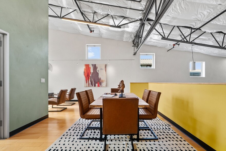 More Photos Of 108 High Rd, Santa Cruz Flex For Sale