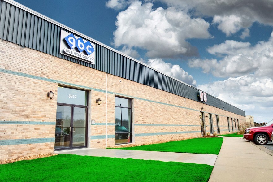 Primary Photo Of 5317 Peachtree Industrial Blvd, Chamblee Self Storage For Lease