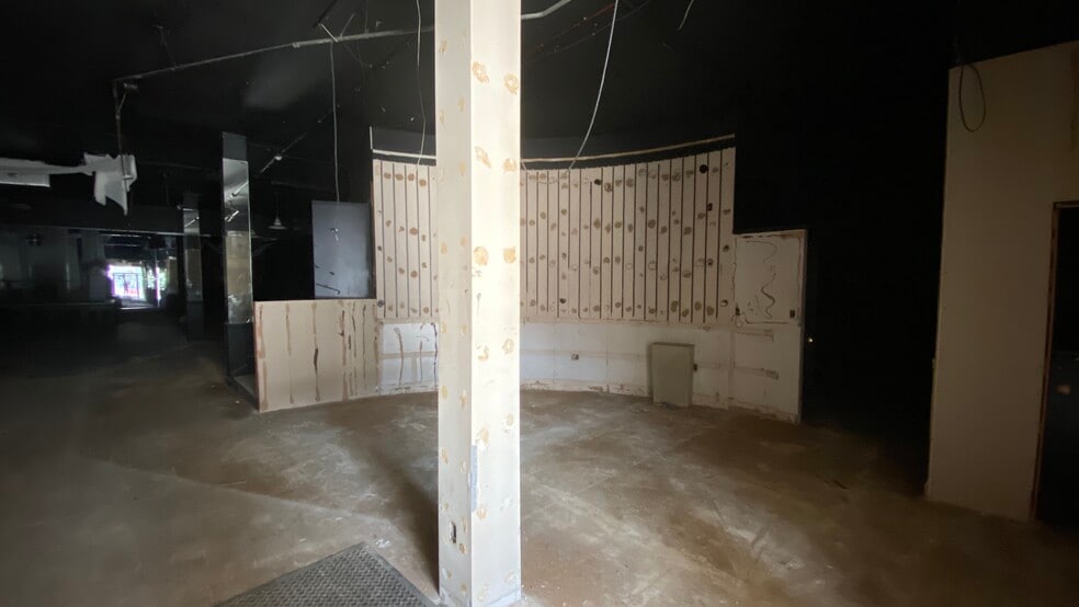 More Photos Of 411-419 Northampton St, Easton Restaurant For Sale
