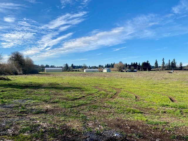 More Photos Of 8315 NE 119th St, Vancouver Warehouse For Sale