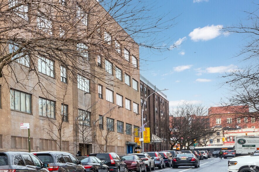 More Photos Of 412-424 E 147th St, Bronx Office For Lease