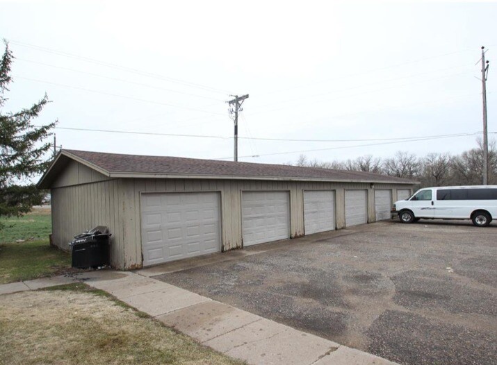 More Photos Of 314 County Rd 8, Rockville Apartments For Sale