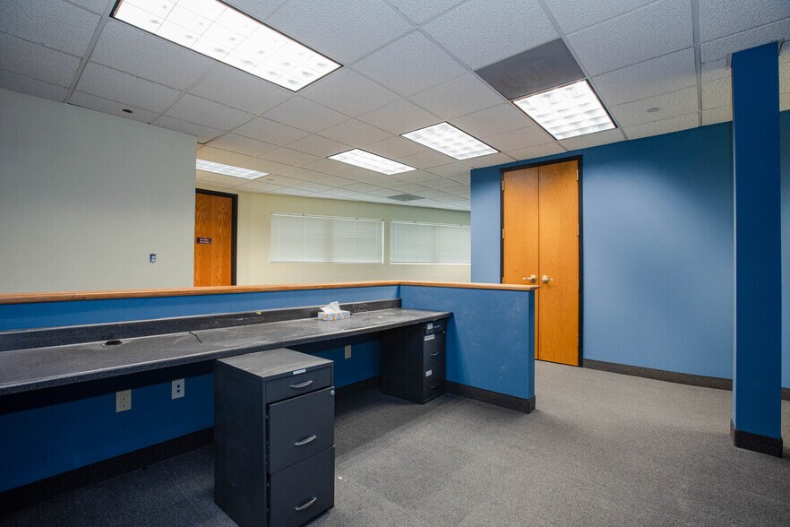 More Photos Of 860 Wyckoff Ave, Mahwah Medical For Lease