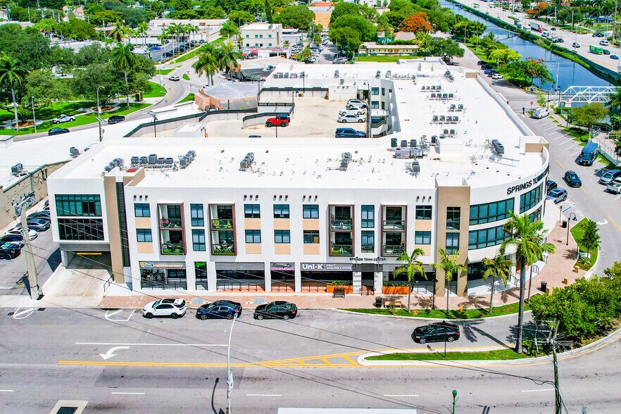 More Photos Of 1 Curtiss Pky, Miami Springs Apartments For Sale