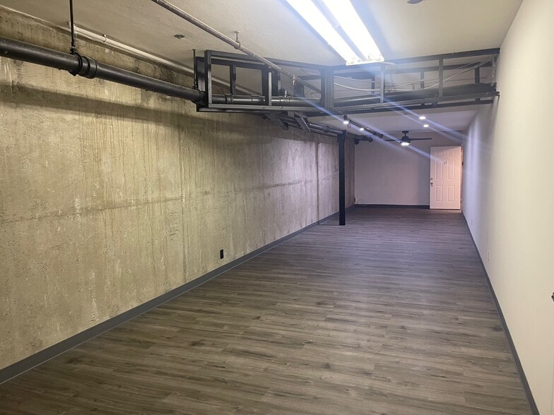 More Photos Of 50-100 W Lemon Ave, Monrovia Office For Lease