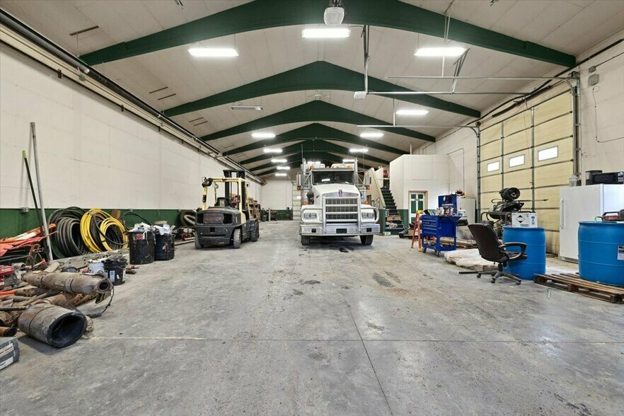 More Photos Of 118 Riverside Rd, Billings Research And Development For Sale