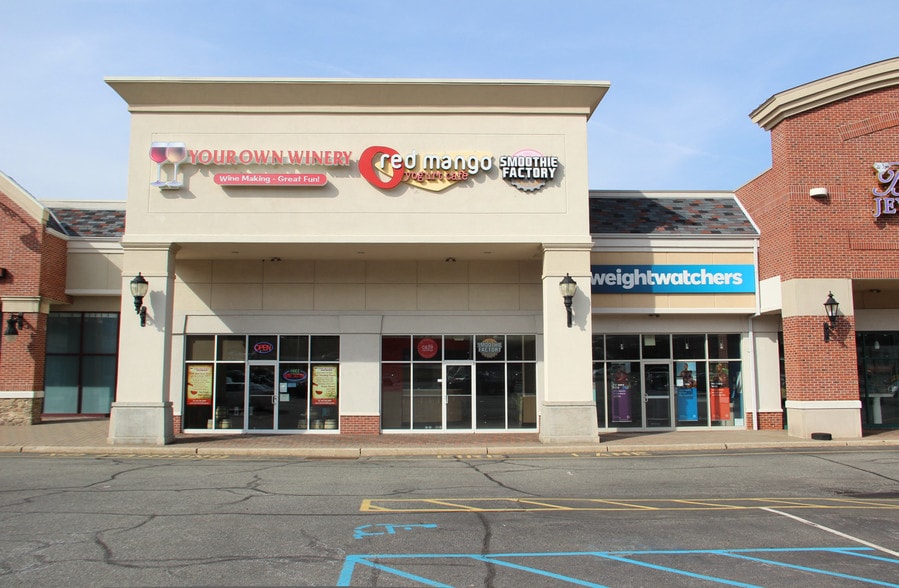 More Photos Of 92 Route 23, Riverdale Health Club For Lease