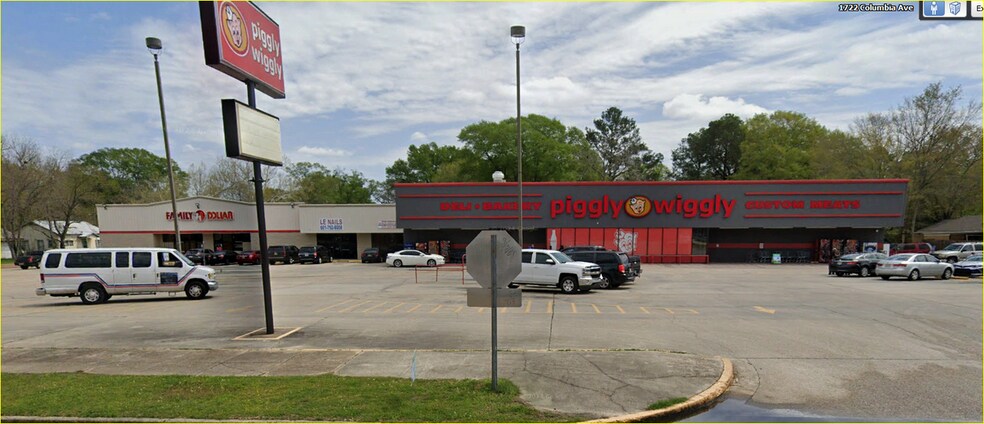 More Photos Of 1720-1731 Columbia Ave, Prentiss Freestanding For Lease
