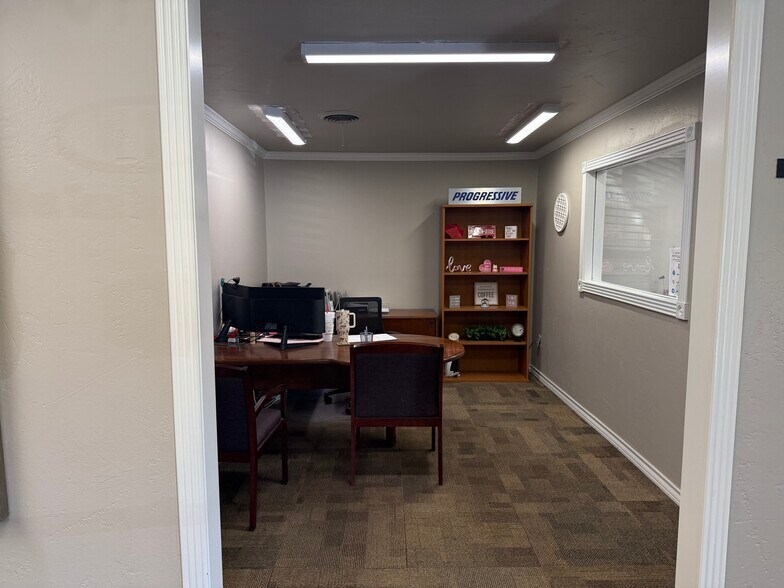 More Photos Of 3706 Mockingbird Ln, Amarillo Office For Sale