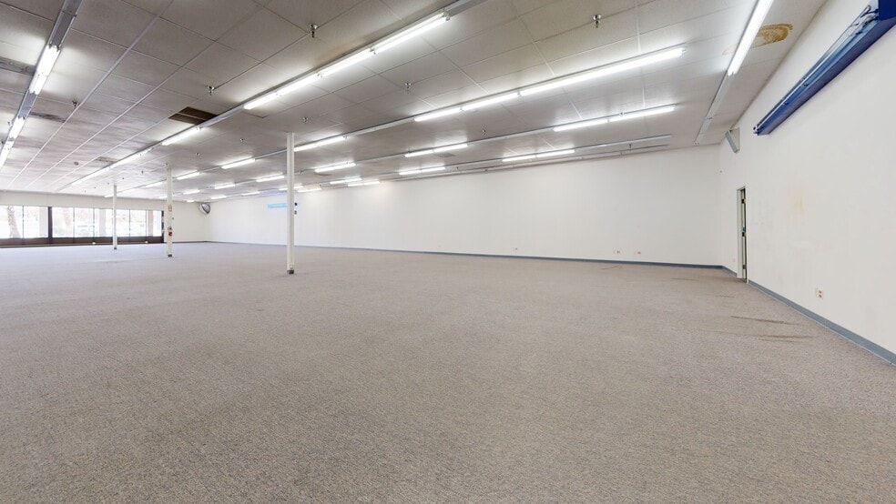 More Photos Of 57248 29 Palms Hwy, Yucca Valley Storefront For Sale