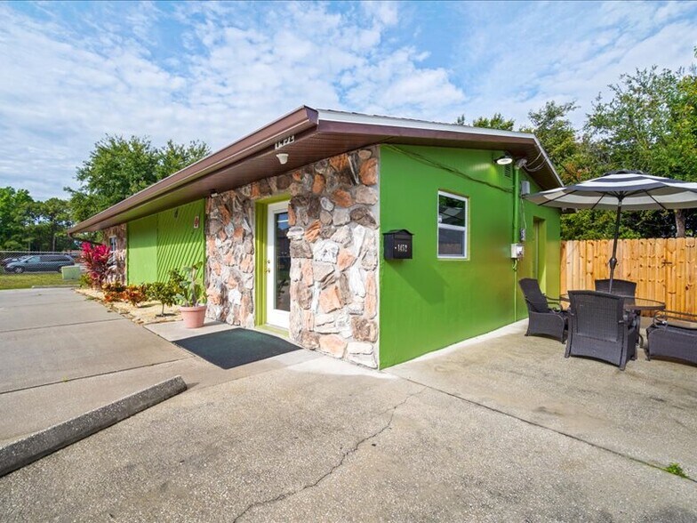 More Photos Of 1452 Bellaire Ln NE, Palm Bay Freestanding For Sale