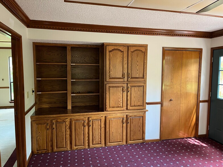 More Photos Of 2809 Blanding Blvd, Middleburg Office For Sale