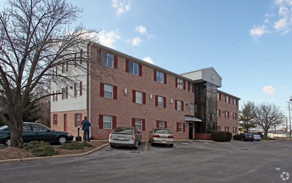 Primary Photo Of 31 Willow Spring Dr, Charles Town Office For Lease