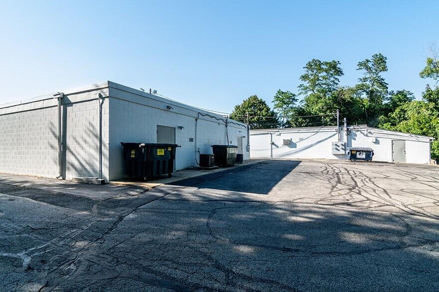 More Photos Of 7440-7456 Post Rd, North Kingstown Storefront Retail Office For Sale