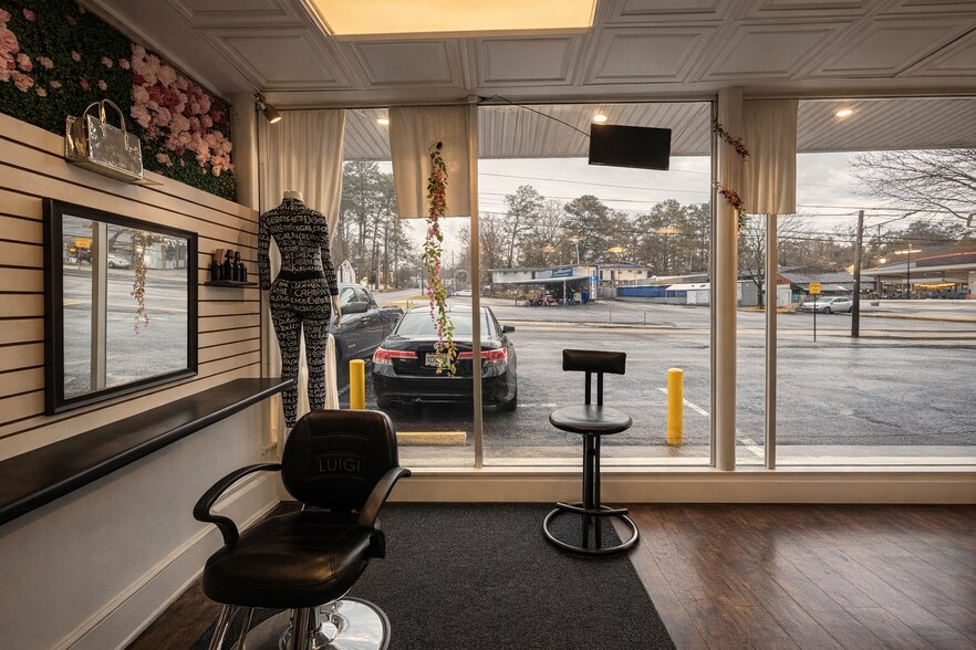 More Photos Of , Atlanta General Retail For Sale