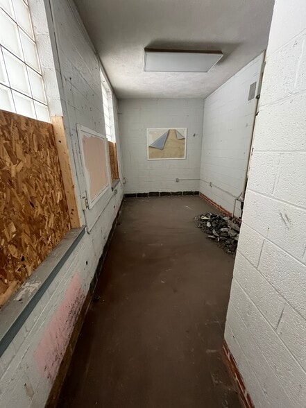 More Photos Of 314 Sanders St, Athol Schools For Sale