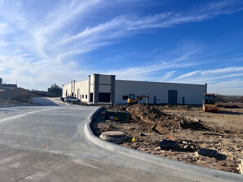 Primary Photo Of TBD Business Park Dr, Hudson Oaks Warehouse For Sale