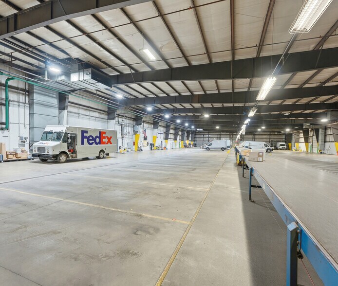 More Photos Of 3301 Bruening Ave SW, Canton Warehouse For Lease