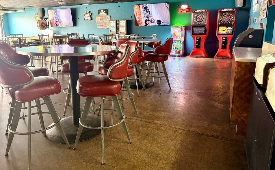 More Photos Of 2385 Willowcreek Rd, Portage Restaurant For Sale