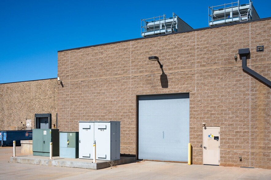 More Photos Of 12300 Grant St, Thornton Manufacturing For Sale