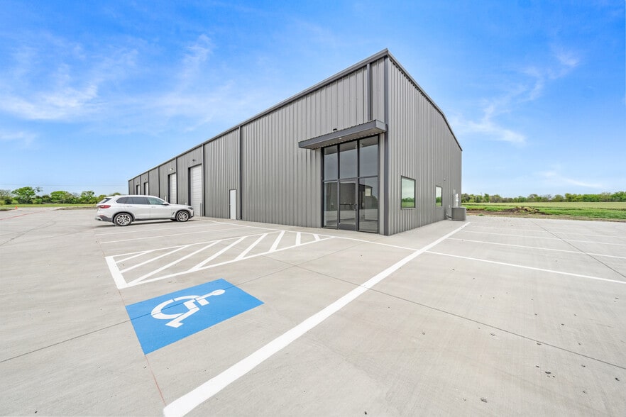 More Photos Of 1400 S State Hwy 78, Farmersville Industrial For Lease