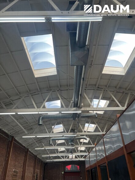 More Photos Of 800-810 S Santa Fe Ave, Los Angeles Warehouse For Lease