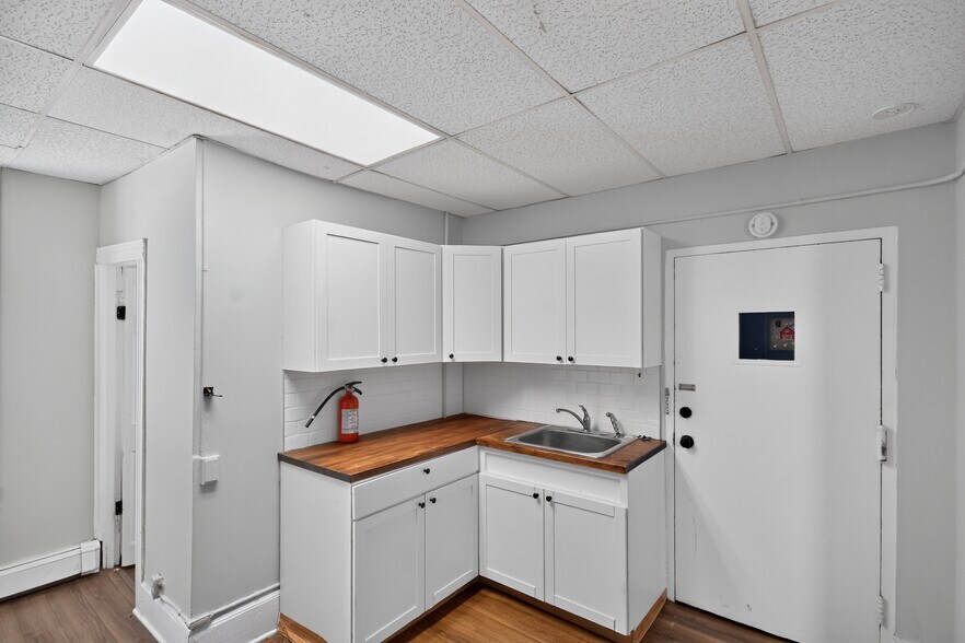 More Photos Of 261 French St, New Brunswick Apartments For Sale