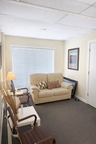 More Photos Of 11 River St, Wellesley Office For Lease