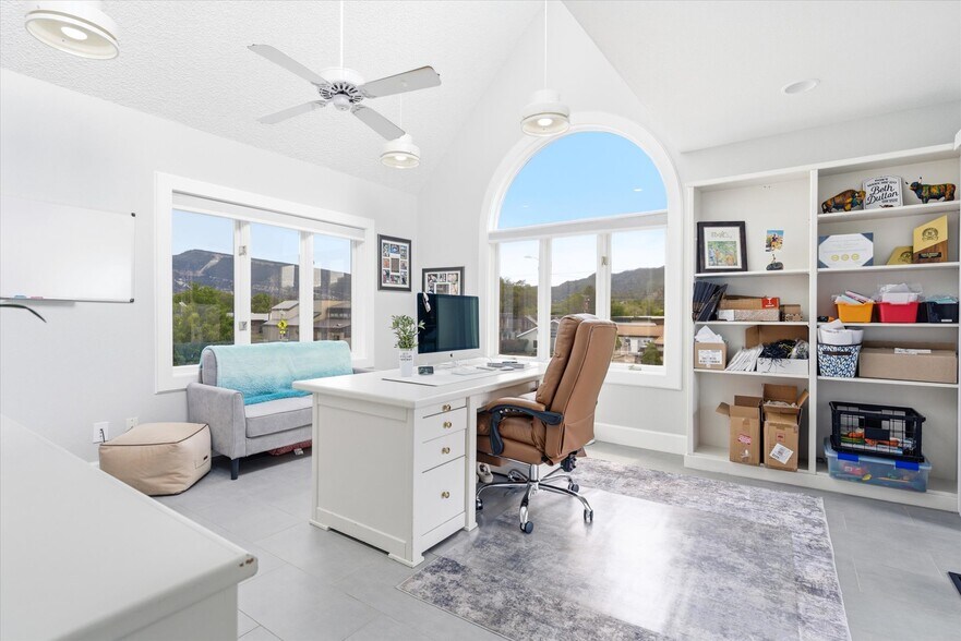 More Photos Of 2901 Main Ave, Durango Office For Sale