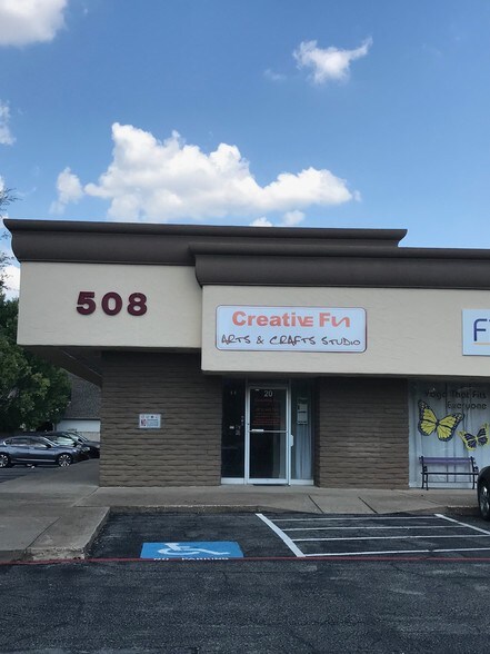 More Photos Of 508 W Lookout Dr, Richardson General Retail For Sale