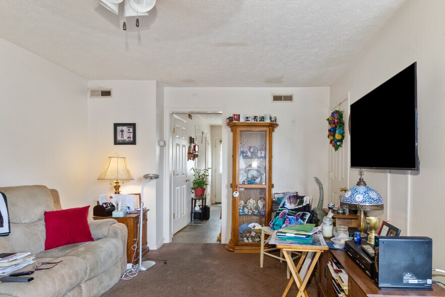 More Photos Of 104-114 Highway 259, Portland Apartments For Sale