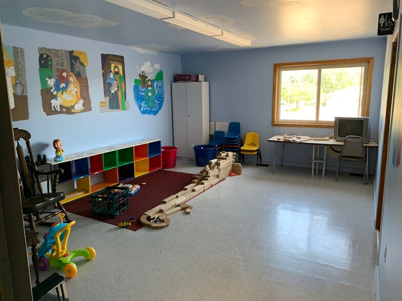 More Photos Of 4494 Morrish Rd, Swartz Creek Daycare Center For Sale