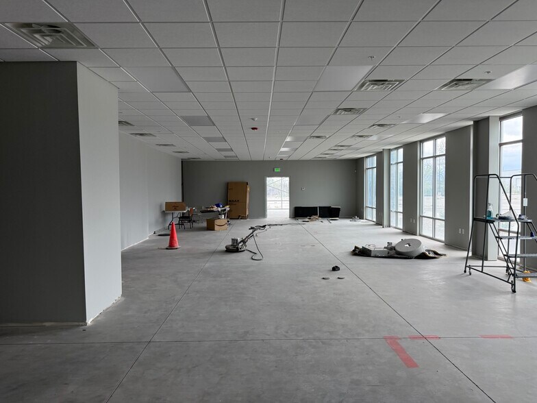 More Photos Of 4158 Links Dr, West Valley City Industrial For Lease