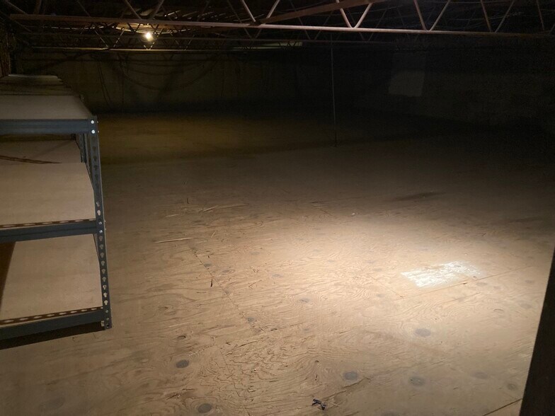 More Photos Of 3046 Industrial Blvd, Bethel Park Light Manufacturing For Lease