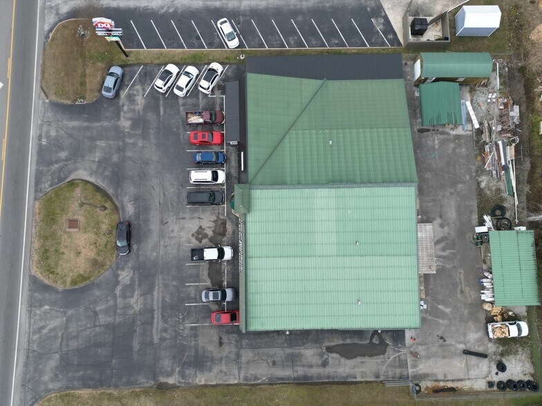 More Photos Of 15044-15050 Rankin Ave, Dunlap Freestanding For Sale