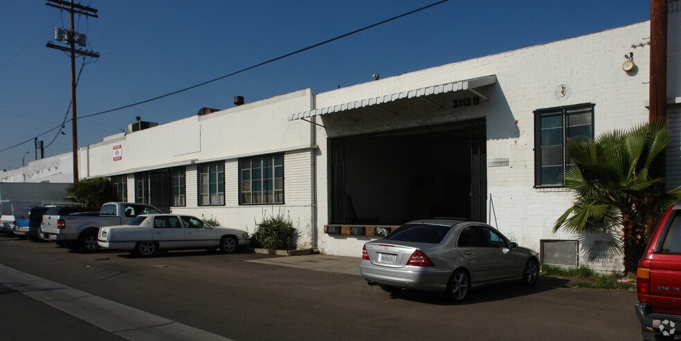 Primary Photo Of 3113-3115 E 11th St, Los Angeles Manufacturing For Lease
