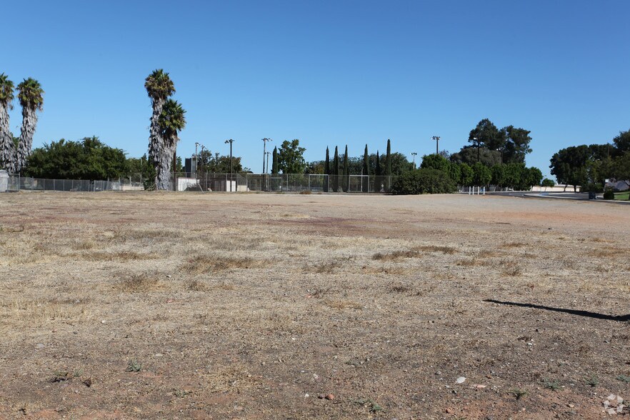 More Photos Of 5150 Zion Ave, San Diego Land For Sale
