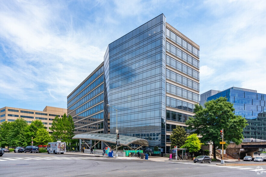 Primary Photo Of 600 Maryland Ave SW, Washington Unknown For Lease