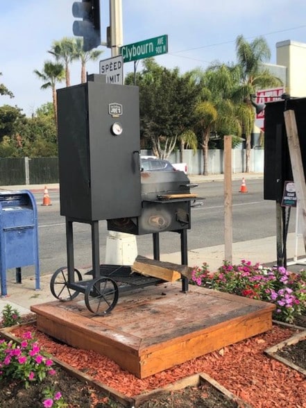 More Photos Of 4420 W Magnolia Blvd, Burbank Convenience Store For Lease