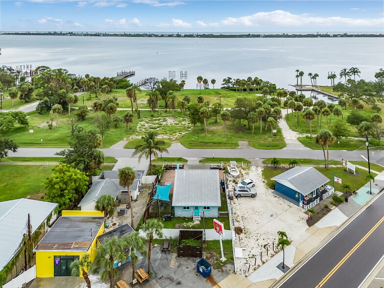 More Photos Of 530 Green St, Englewood Storefront Retail Residential For Sale