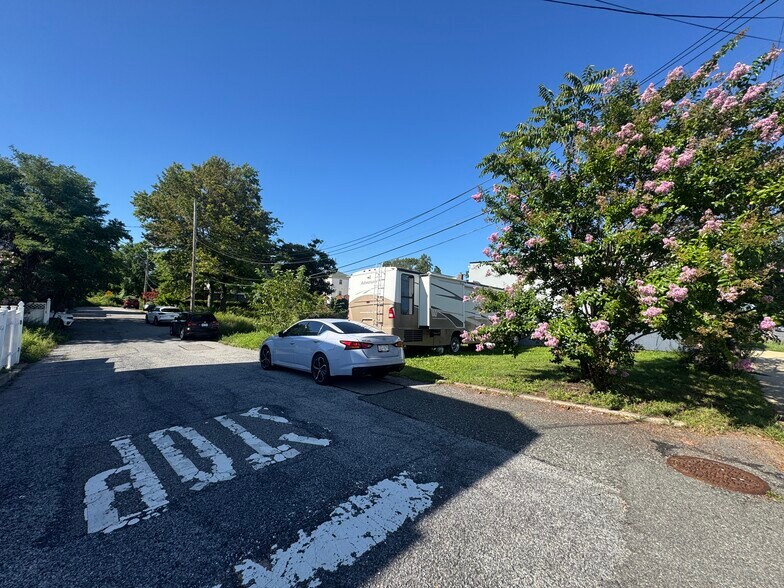 More Photos Of 8 Iroquois St, Staten Island Land For Sale