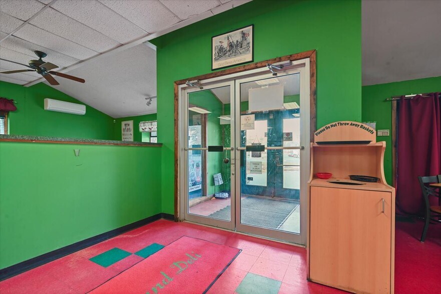 More Photos Of 1904 PA-940, Pocono Pines General Retail For Sale