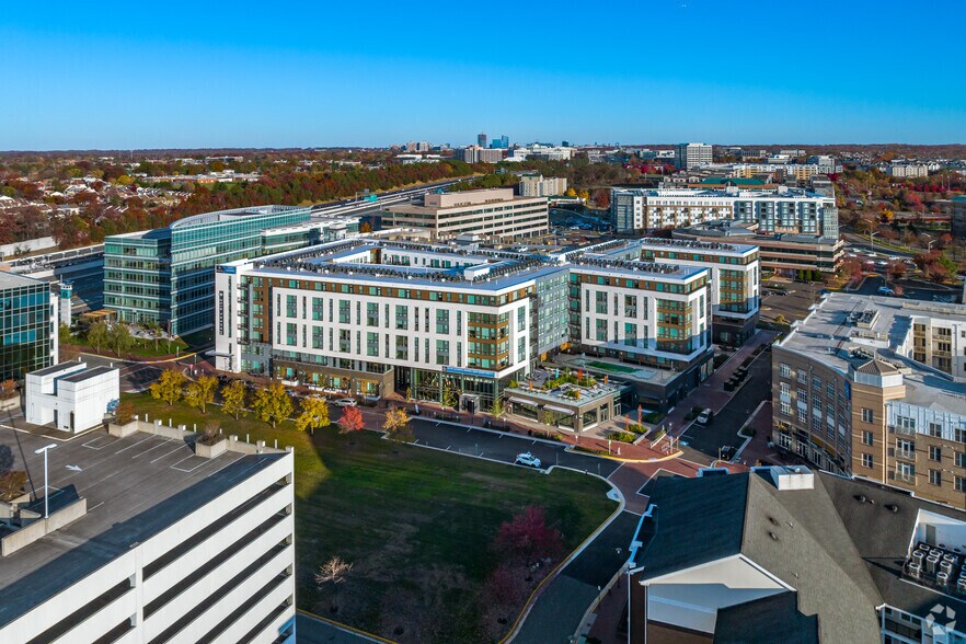More Photos Of 2311 Dulles Station Blvd, Herndon Apartments For Lease